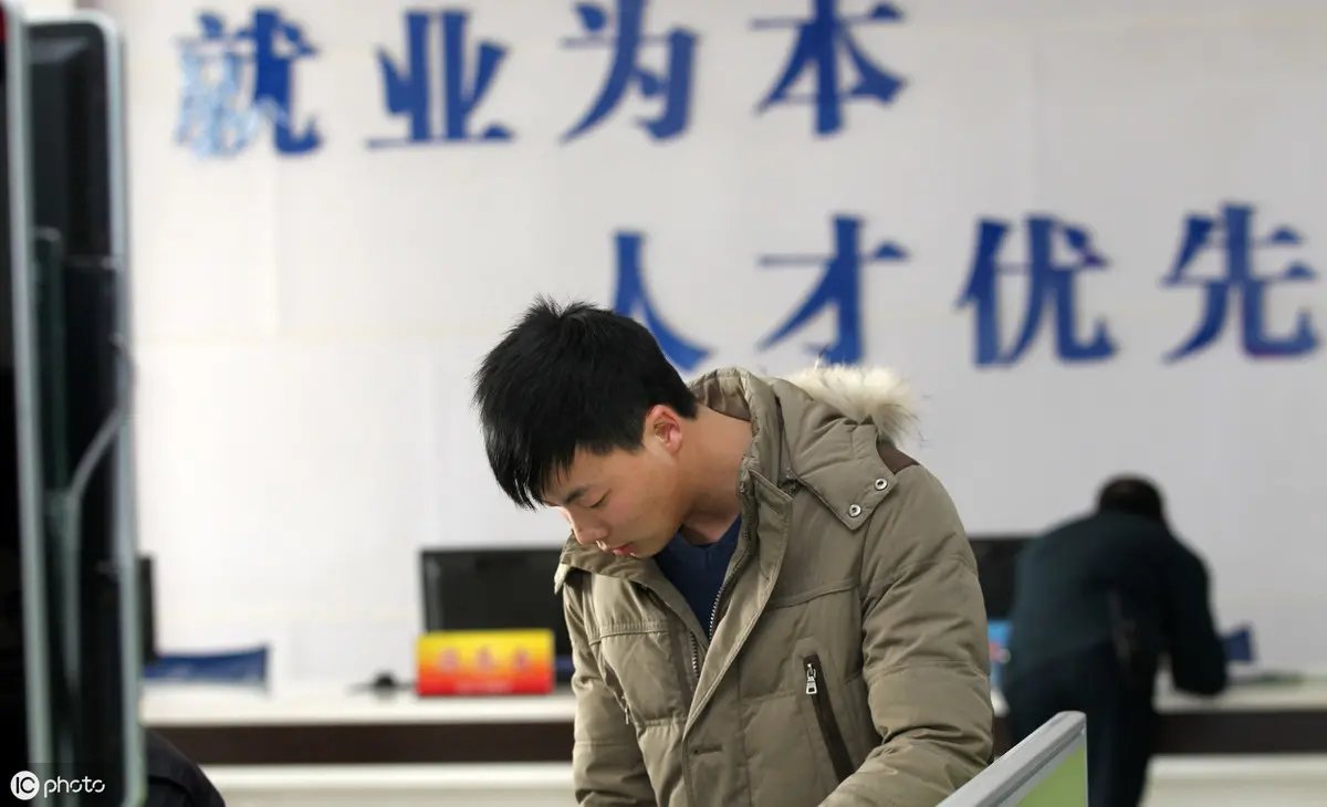 上海劳务派遣公司注册与人力资源管理咨询服务详解